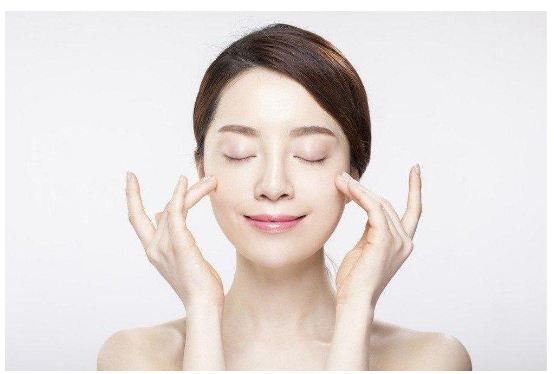 kem trắng da mặt hazeline