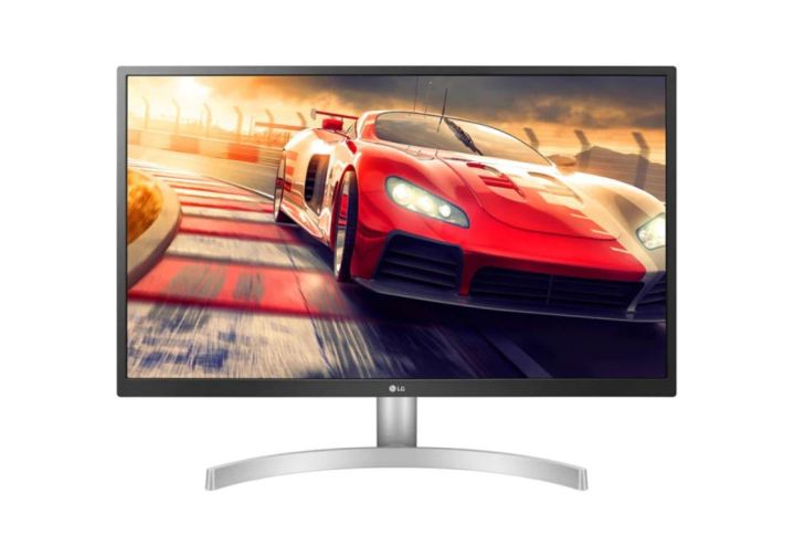 Màn hình 4K 27 inch của LG hiển thị trò chơi điện tử đua xe.