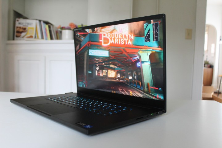 Cyberpunk 2077 chạy trên Razer Blade 17.