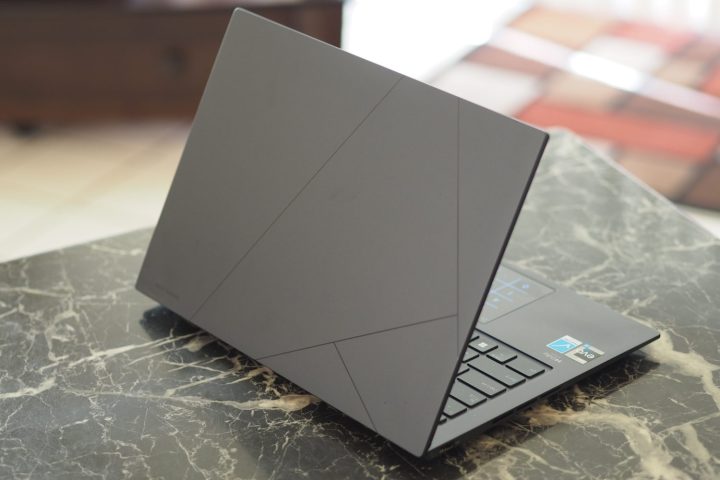 Asus Zenbook 14X OLED rear view showing pattern on lid.