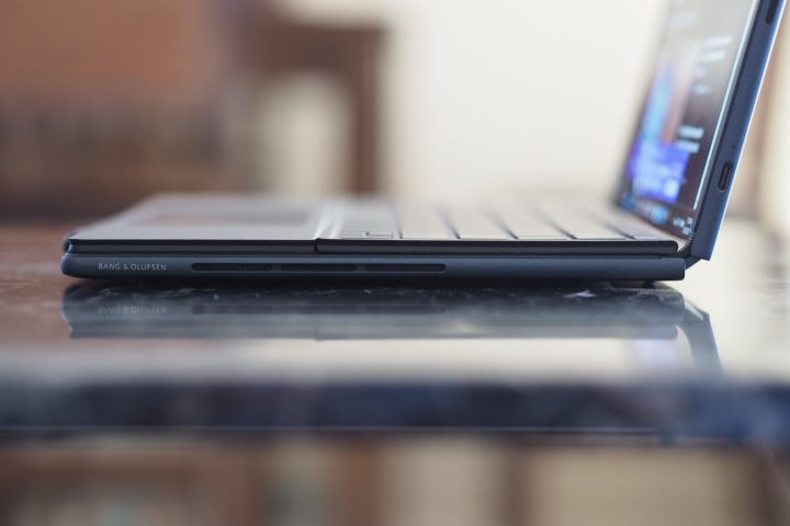 HP Spectre Foldable PC side view showing speakers and lid.