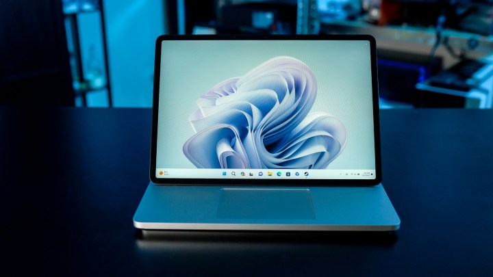 Windows desktop on the Surface Laptop Studio 2.
