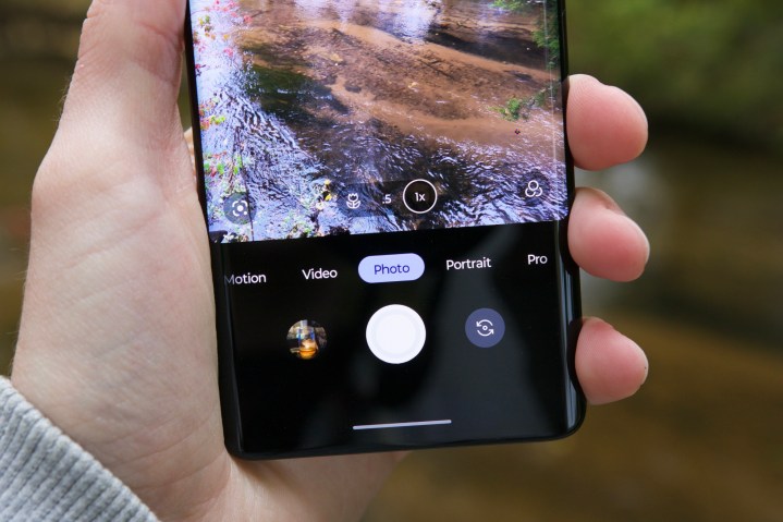 The camera app running on the Motorola Edge (2023).